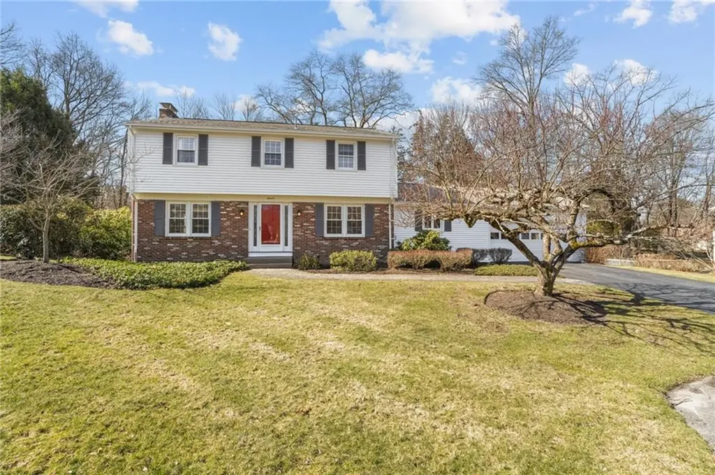 11 Bayberry Hill Drive Cumberland RI 02864