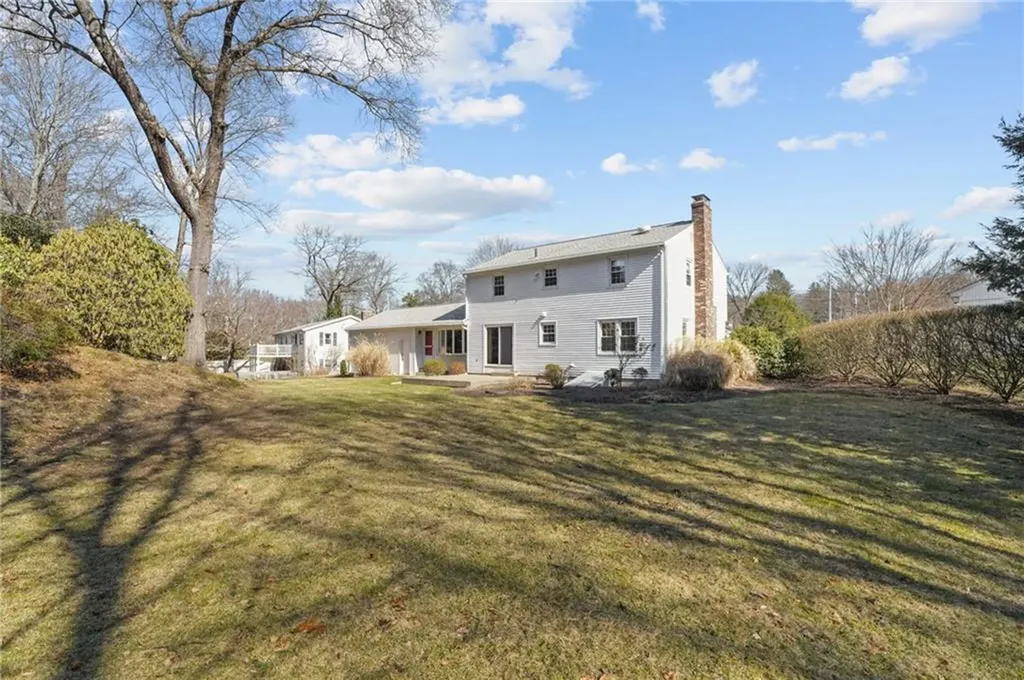 11 Bayberry Hill Drive Cumberland RI 02864