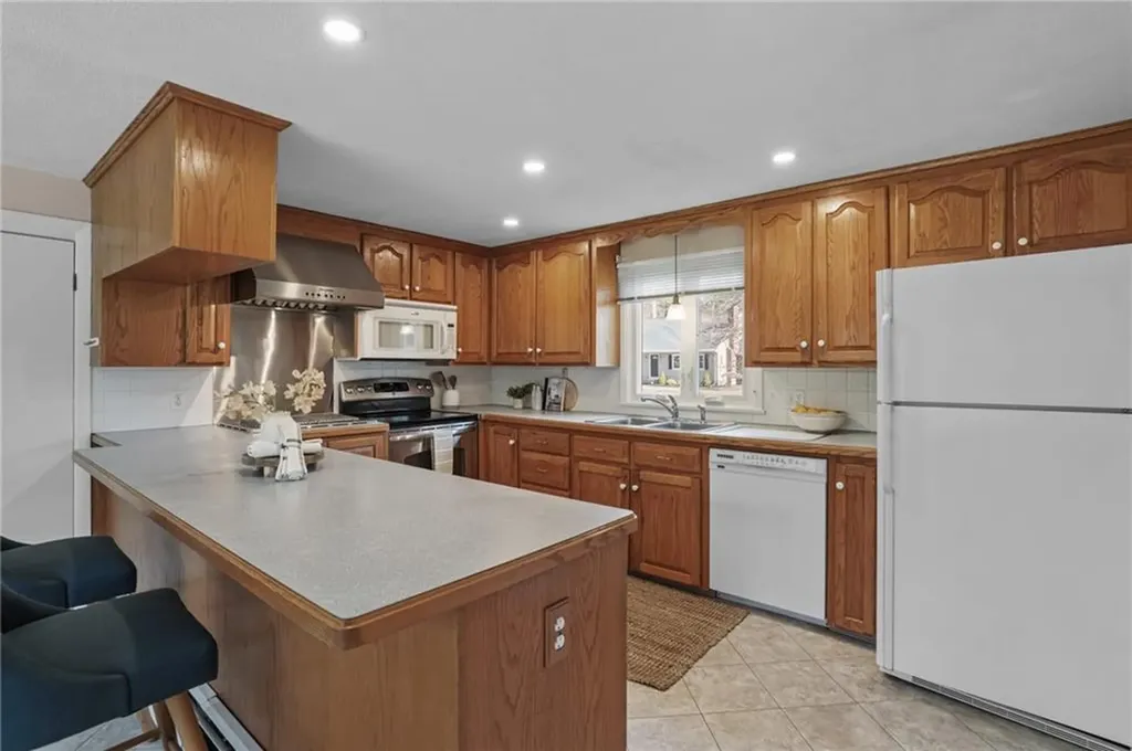 11 Bayberry Hill Drive Cumberland RI 02864