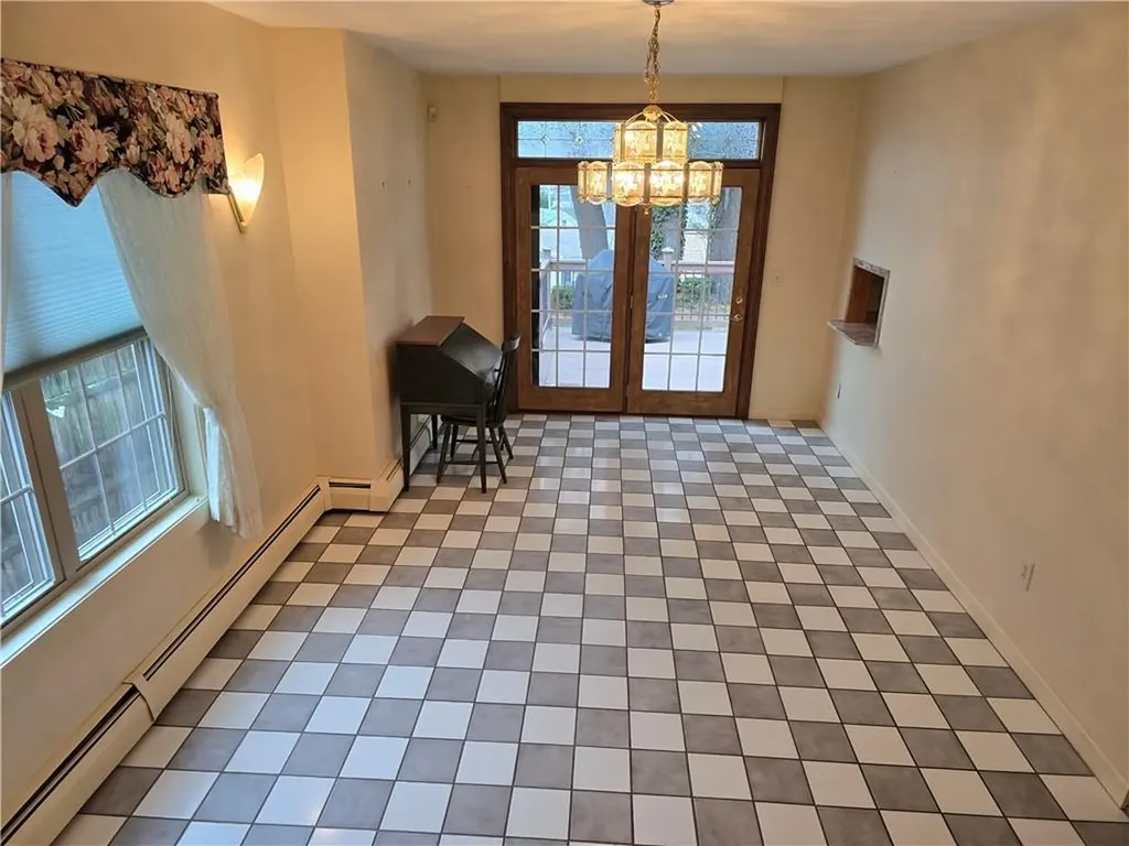 129 Longwood Avenue Providence RI 02908