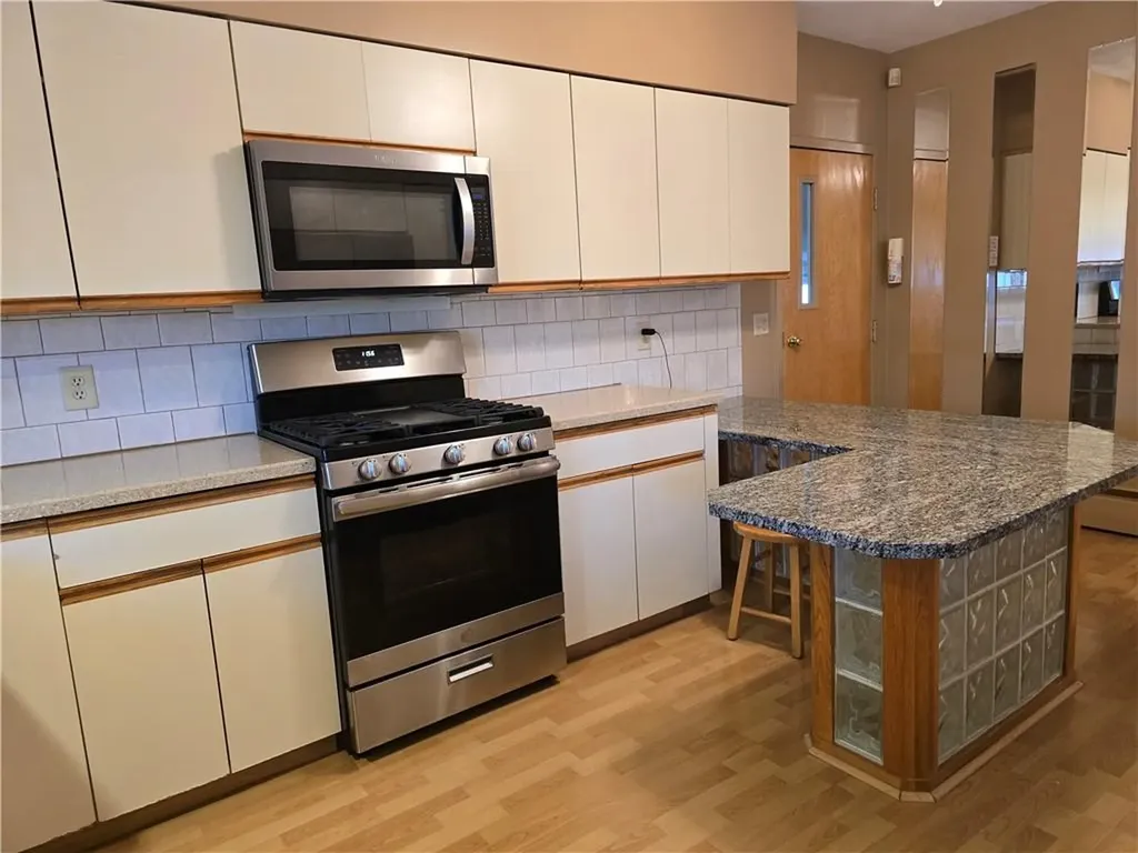 129 Longwood Avenue Providence RI 02908