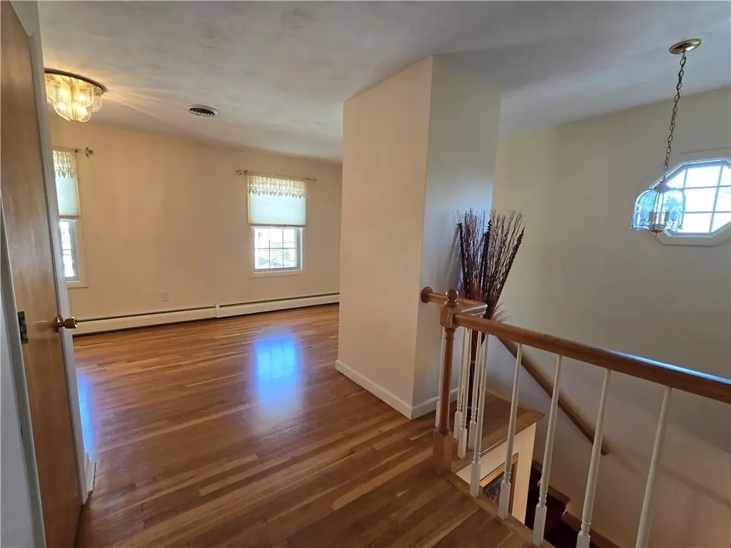 129 Longwood Avenue Providence RI 02908