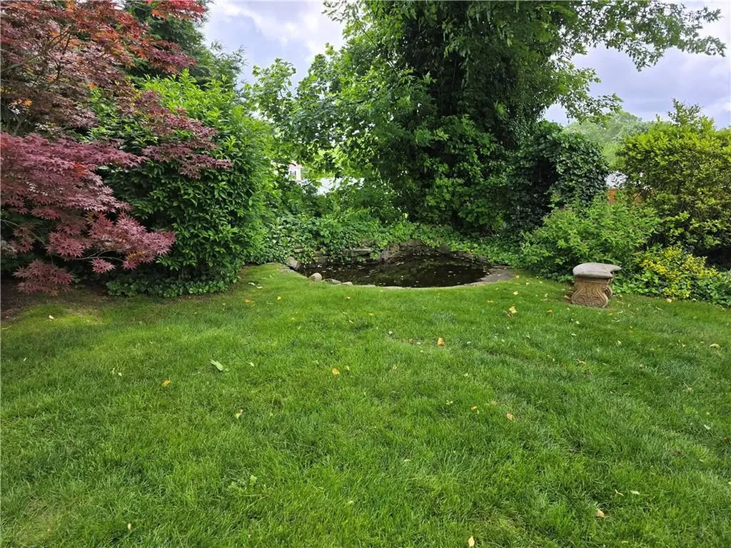 129 Longwood Avenue Providence RI 02908