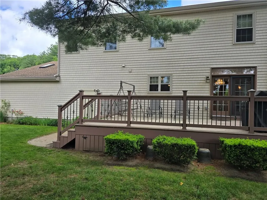 129 Longwood Avenue Providence RI 02908