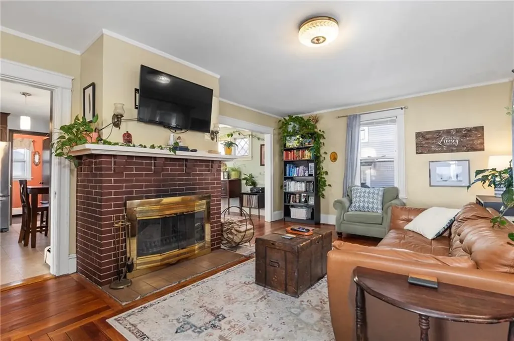 16 Leah Street North Providence RI 02911