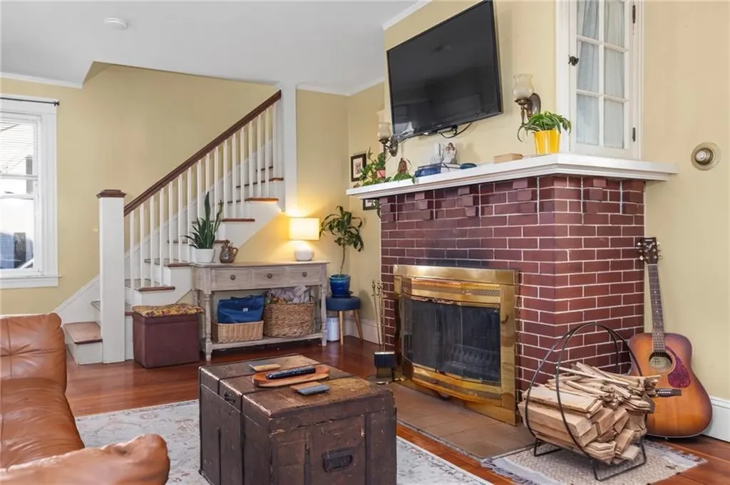 16 Leah Street North Providence RI 02911