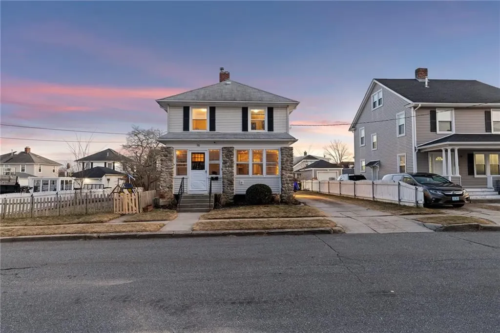 16 Leah Street North Providence RI 02911