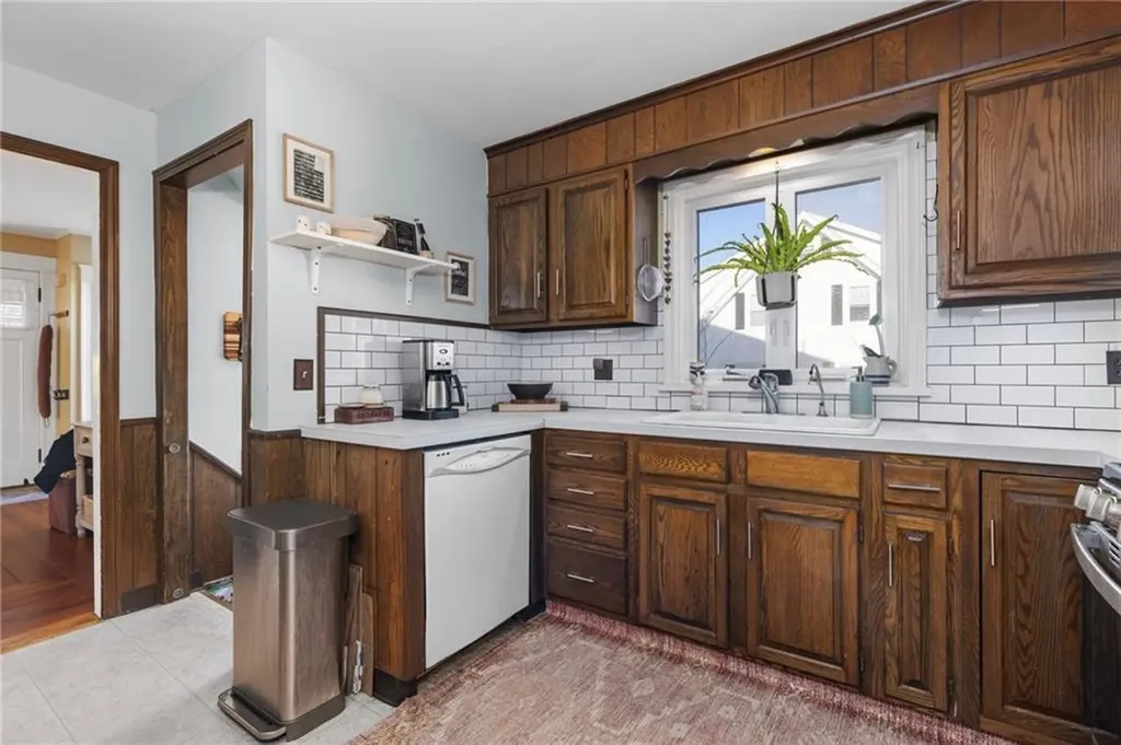 16 Leah Street North Providence RI 02911