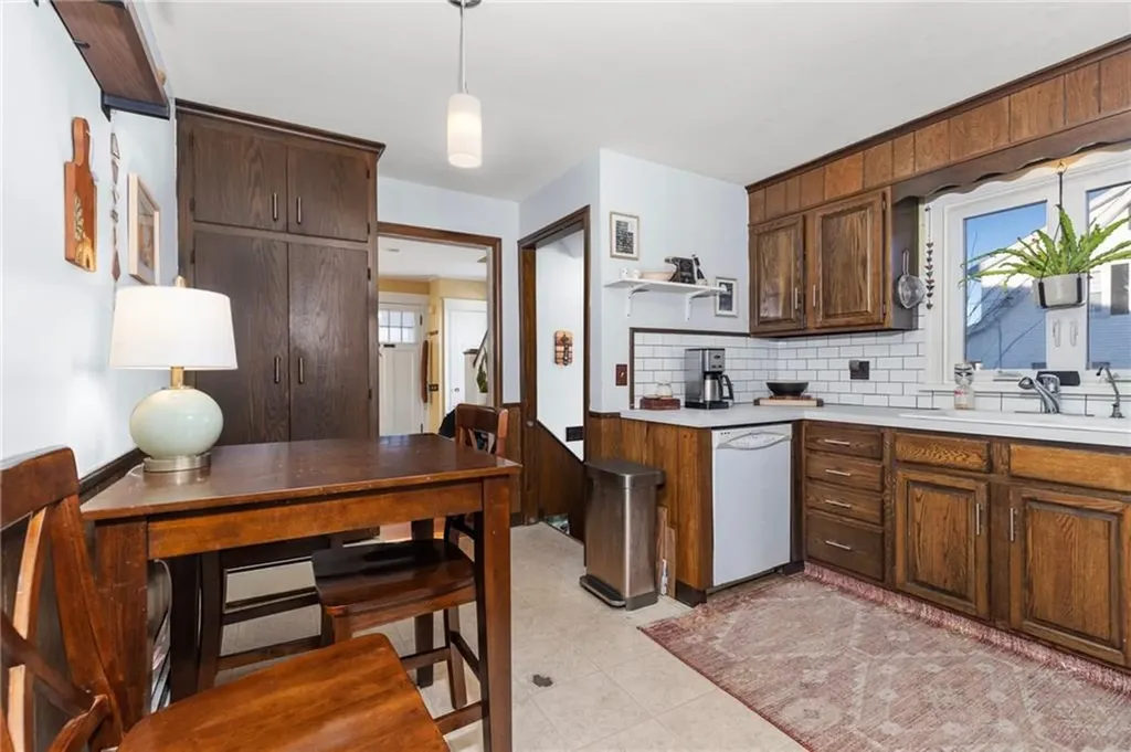 16 Leah Street North Providence RI 02911