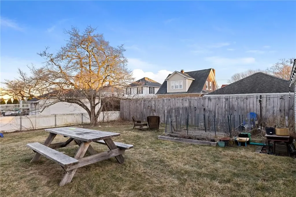 16 Leah Street North Providence RI 02911