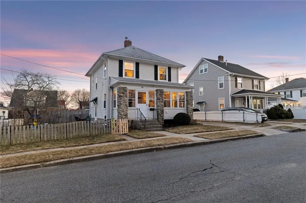 16 Leah Street North Providence RI 02911