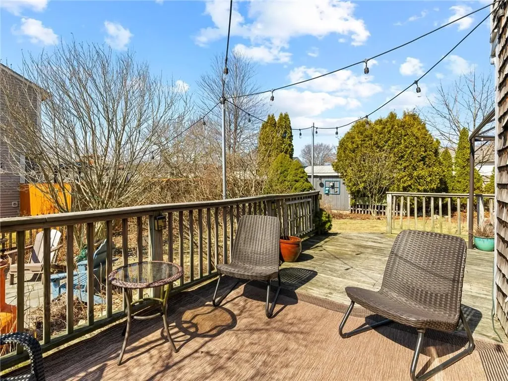 15 Sarah Lane Warwick RI 02889