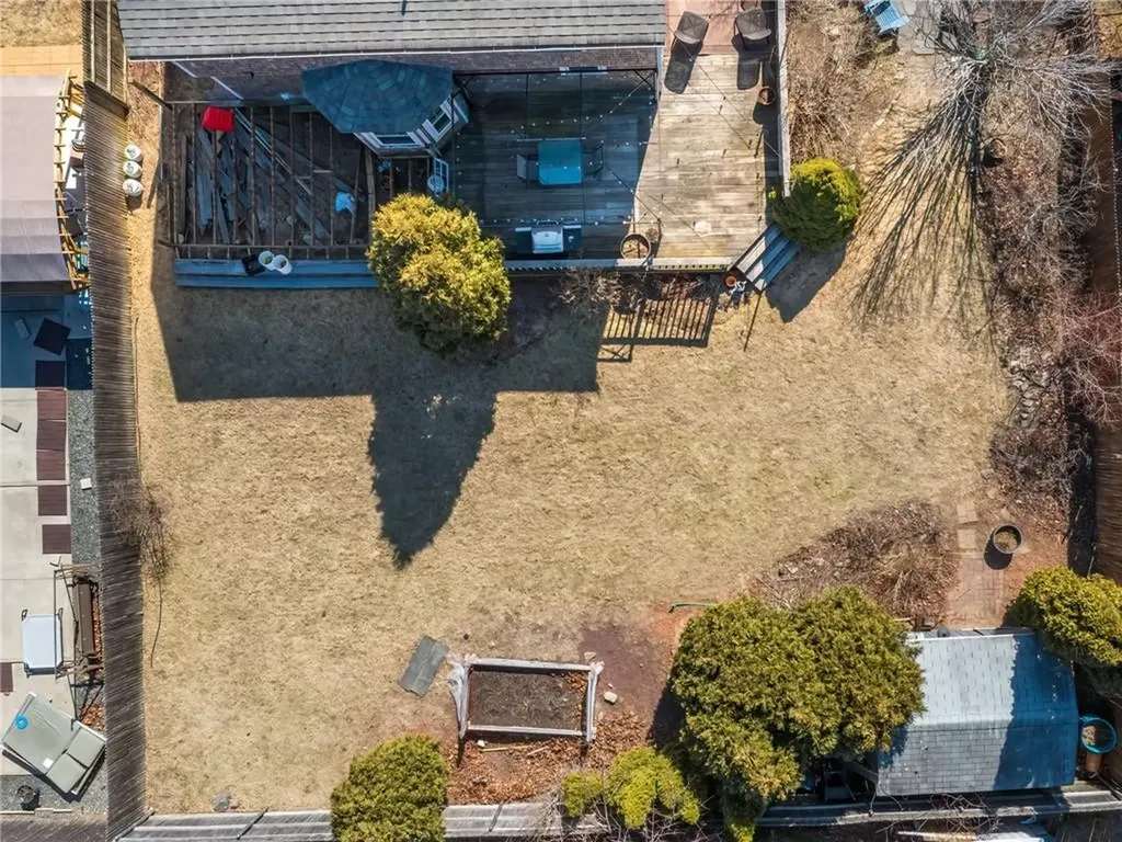 15 Sarah Lane Warwick RI 02889