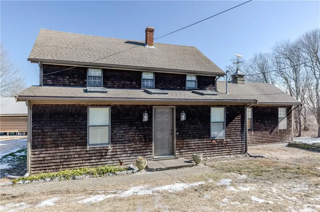 1861 East Main Road Portsmouth RI 02871