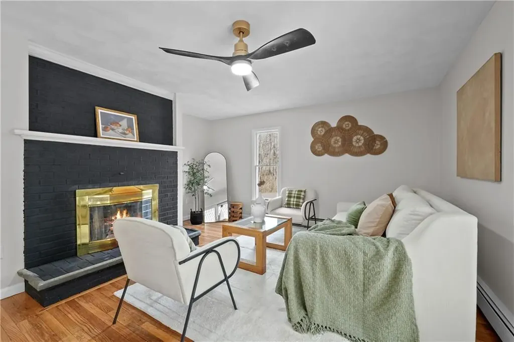 11 Eastward Drive Lincoln RI 02865