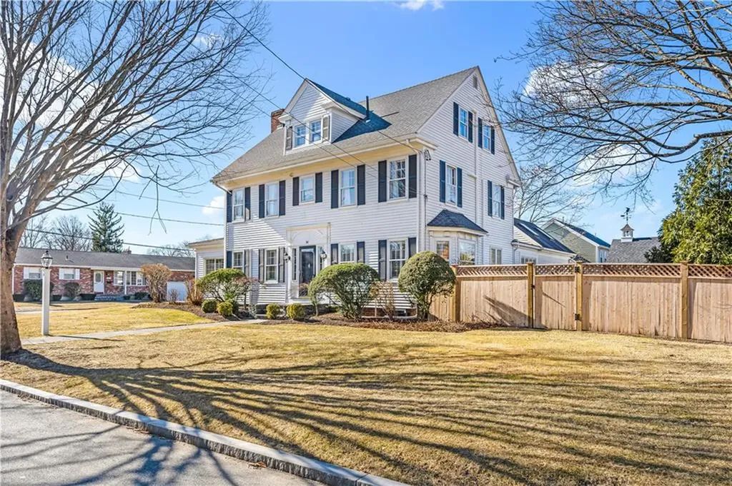 30 Greenwood Avenue East Providence RI 02916