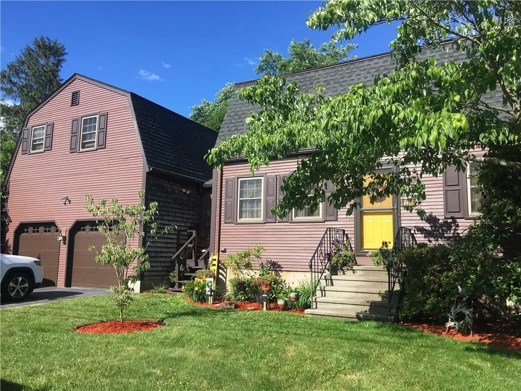 45 E Street Bristol RI 02809