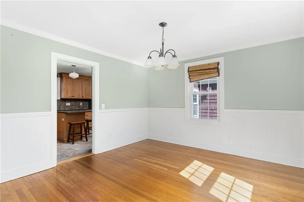 15 Willing Avenue Warwick RI 02888