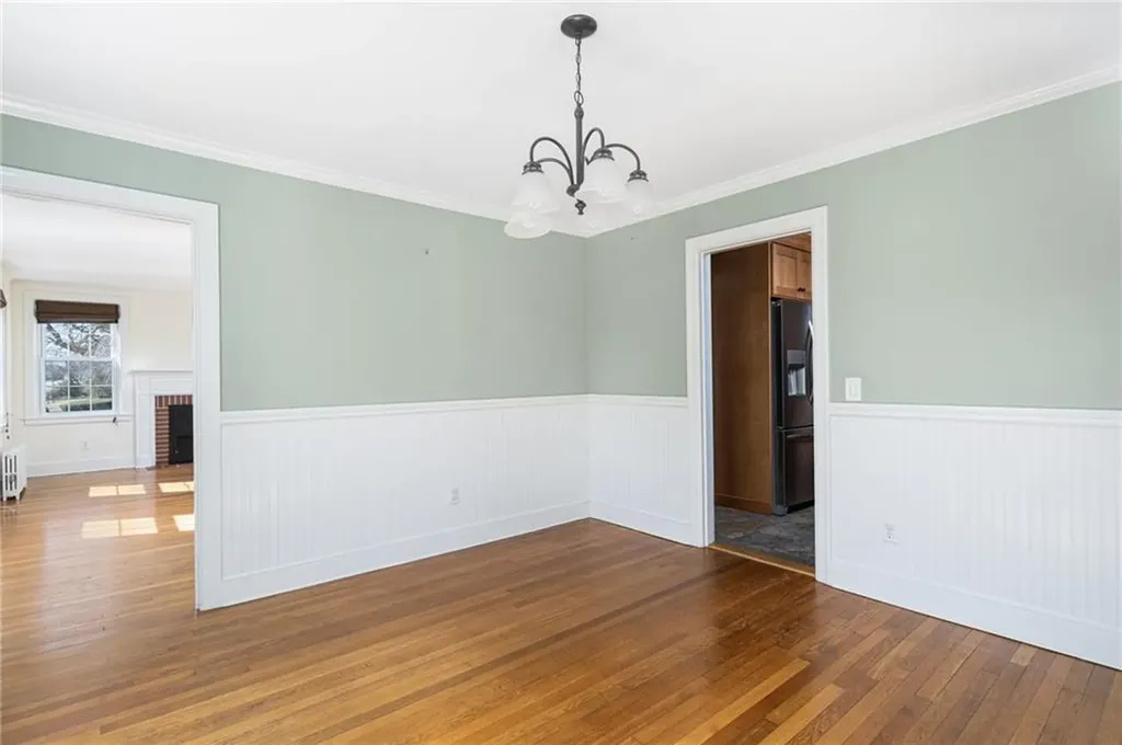 15 Willing Avenue Warwick RI 02888