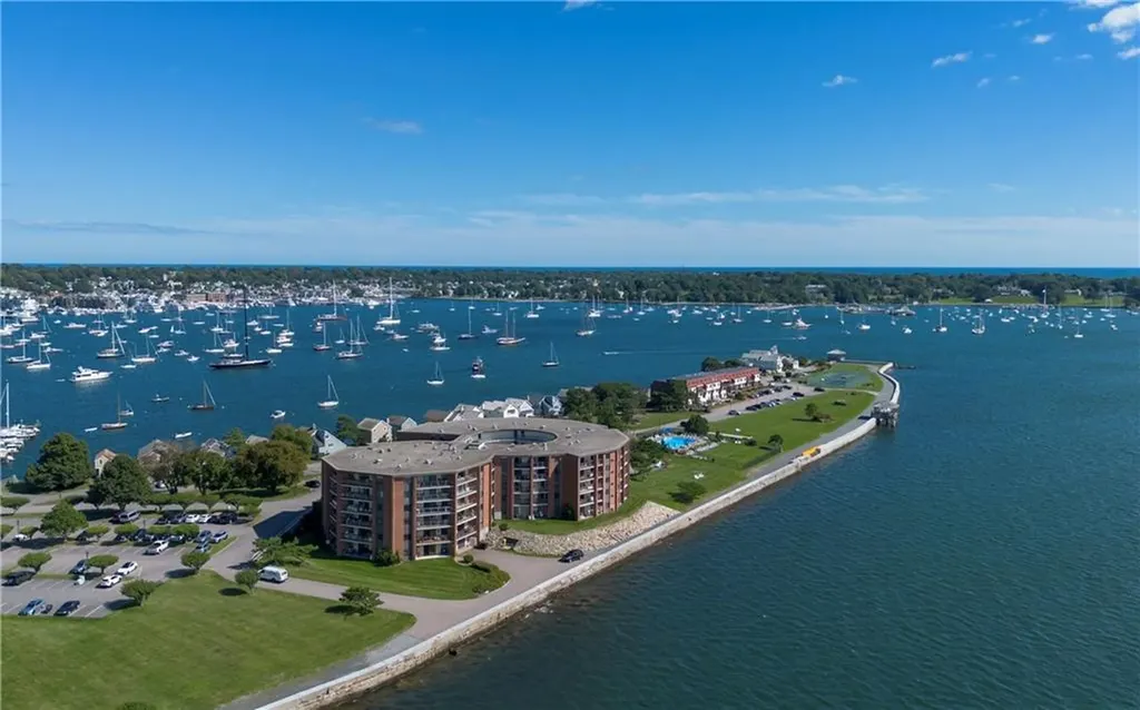 1202 Capella South Newport RI 02840