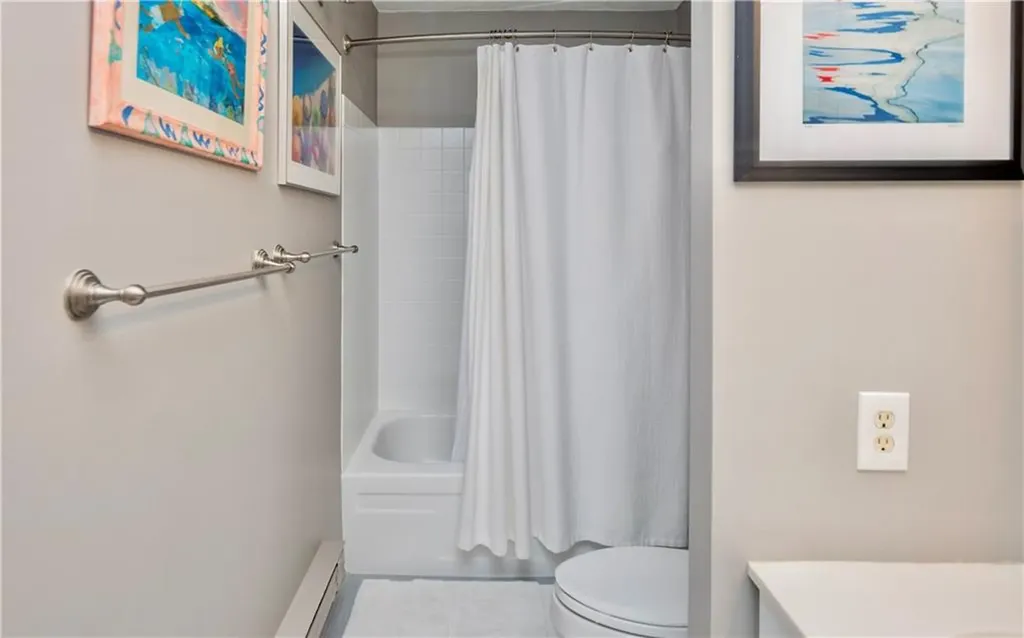 1202 Capella South Newport RI 02840