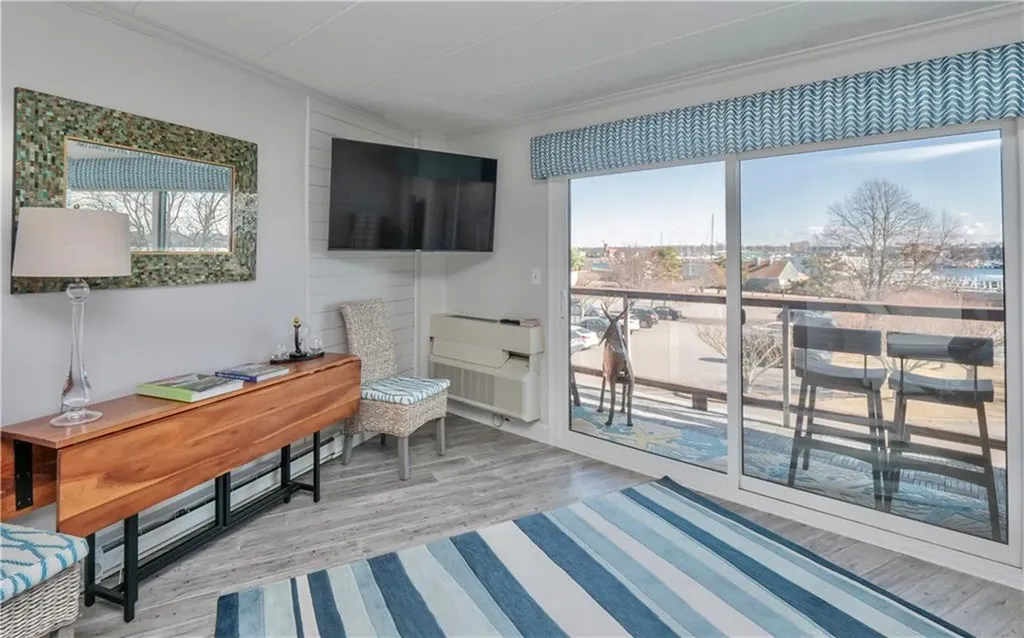1202 Capella South Newport RI 02840