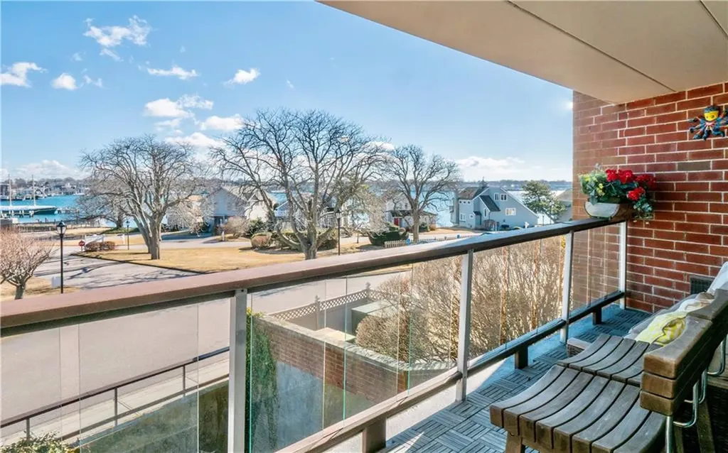 1202 Capella South Newport RI 02840