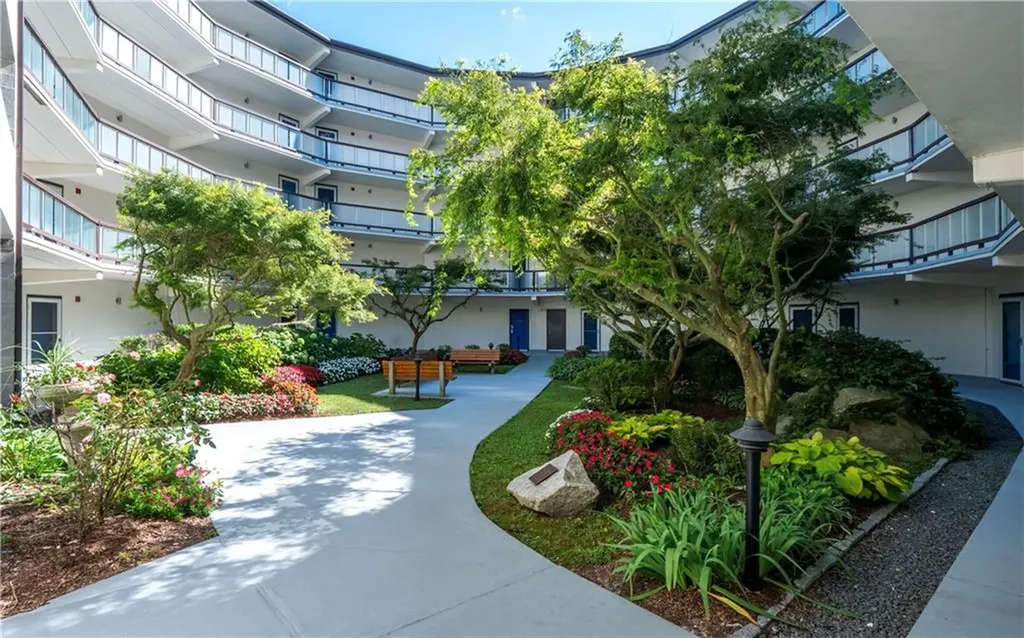 1202 Capella South Newport RI 02840