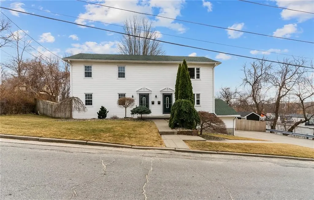 190 Gladstone Street Cranston RI 02920