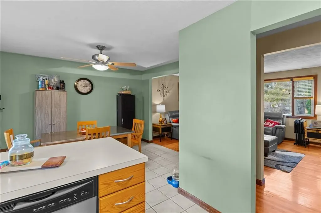 190 Gladstone Street Cranston RI 02920