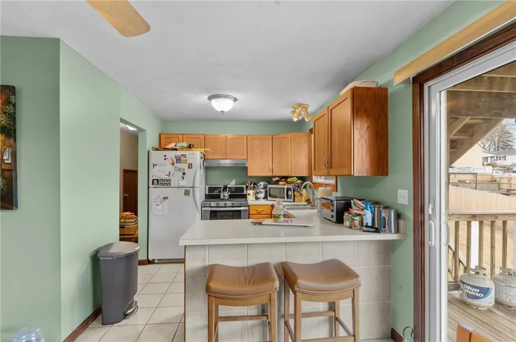 190 Gladstone Street Cranston RI 02920