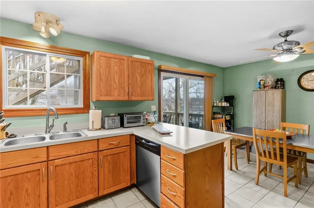 190 Gladstone Street Cranston RI 02920