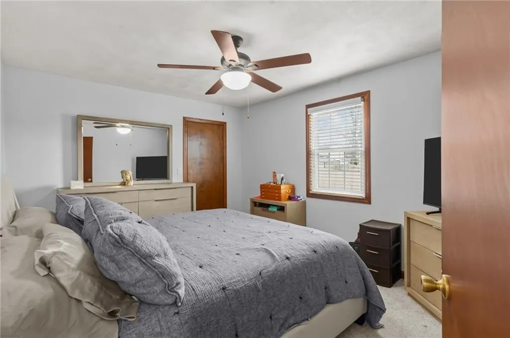 190 Gladstone Street Cranston RI 02920