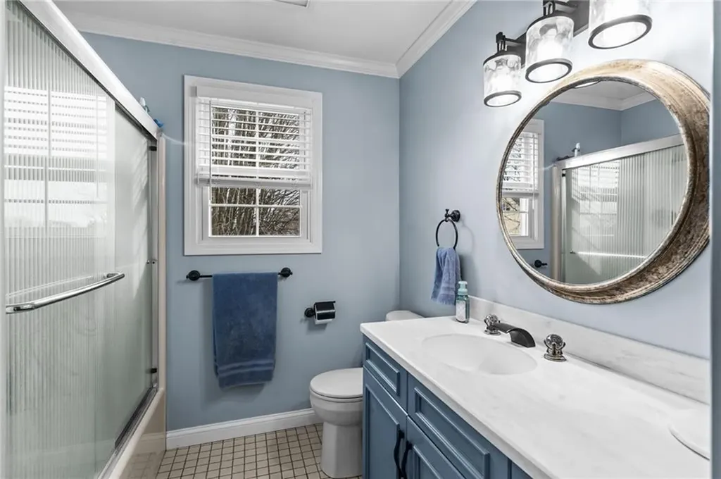 190 Gladstone Street Cranston RI 02920