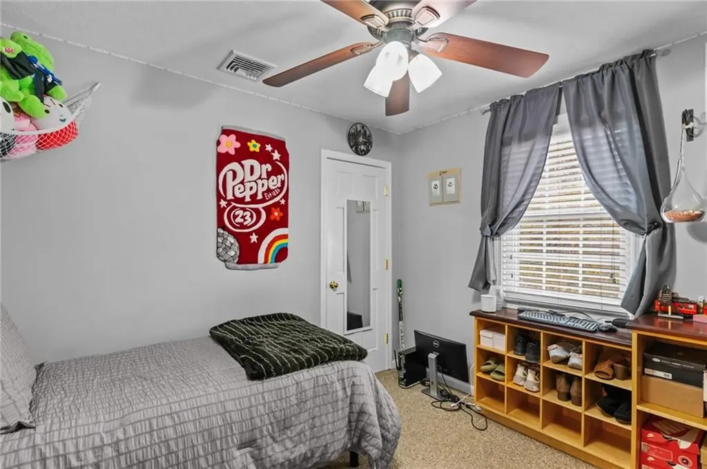 190 Gladstone Street Cranston RI 02920