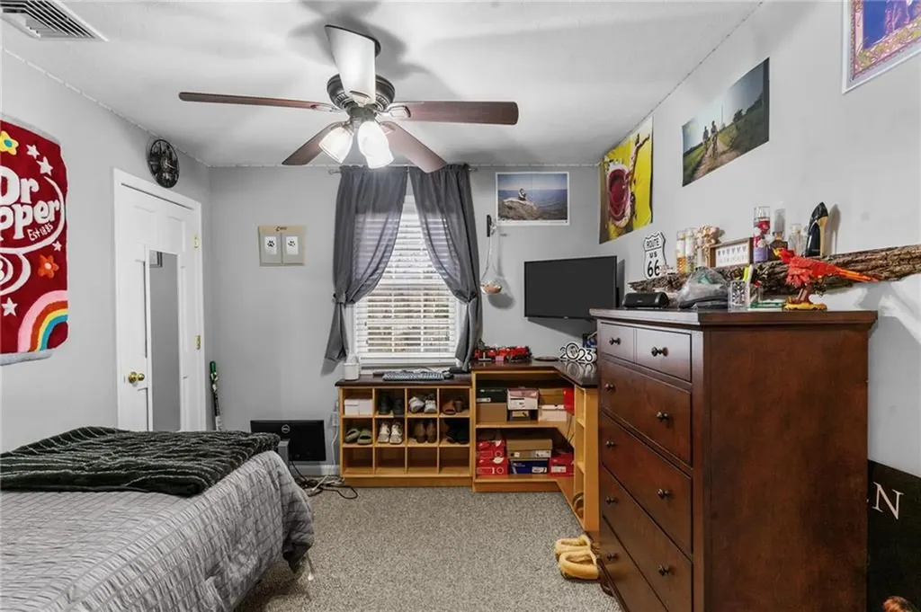 190 Gladstone Street Cranston RI 02920