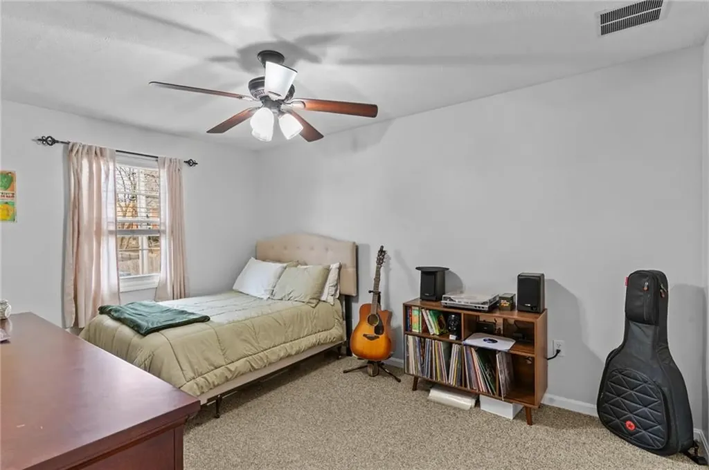 190 Gladstone Street Cranston RI 02920