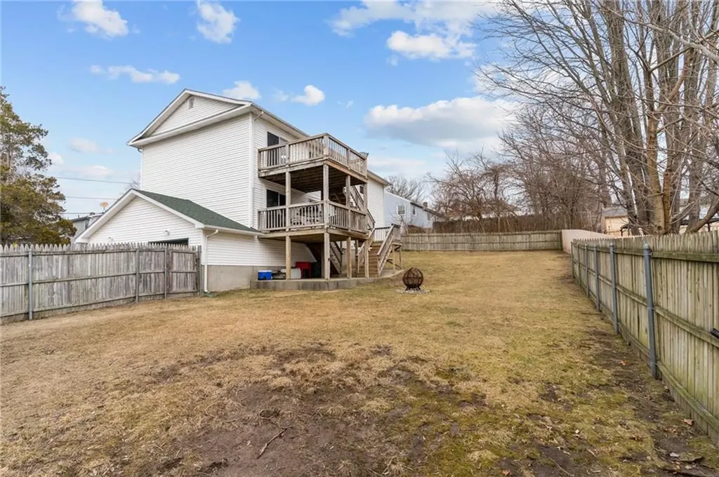 190 Gladstone Street Cranston RI 02920