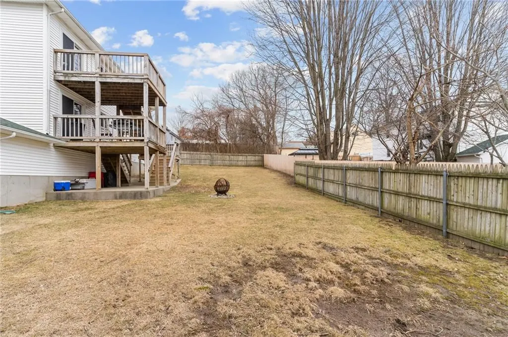 190 Gladstone Street Cranston RI 02920