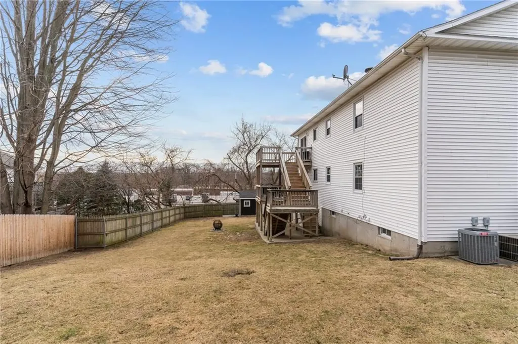 190 Gladstone Street Cranston RI 02920