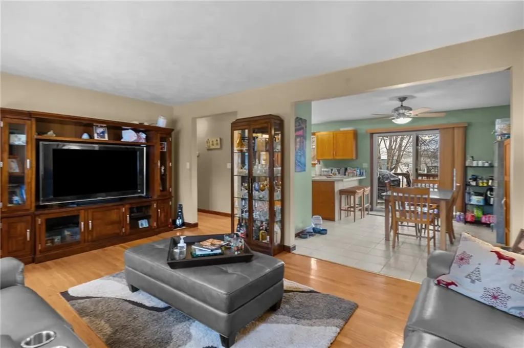 190 Gladstone Street Cranston RI 02920