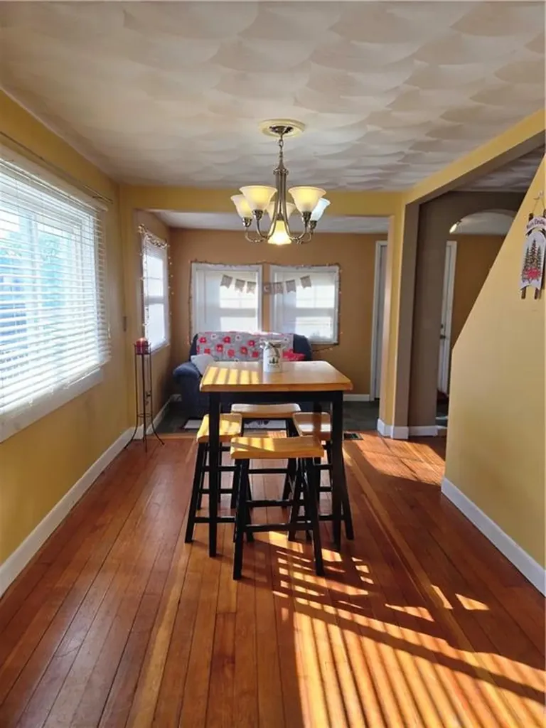 26 May Avenue Warwick RI 02889