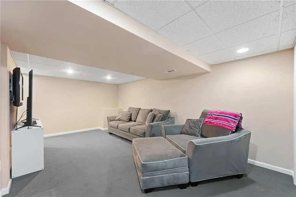 151 Teakwood Drive Warwick RI 02886
