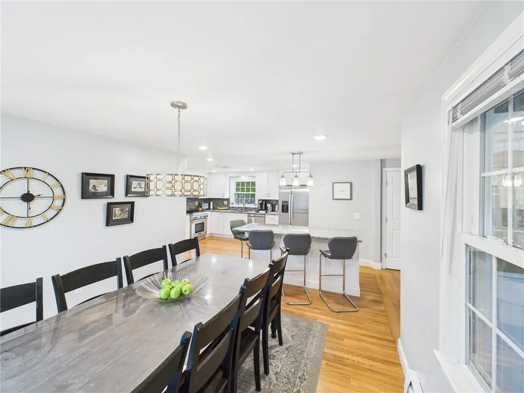 17 Meadowbrook Drive Barrington RI 02806