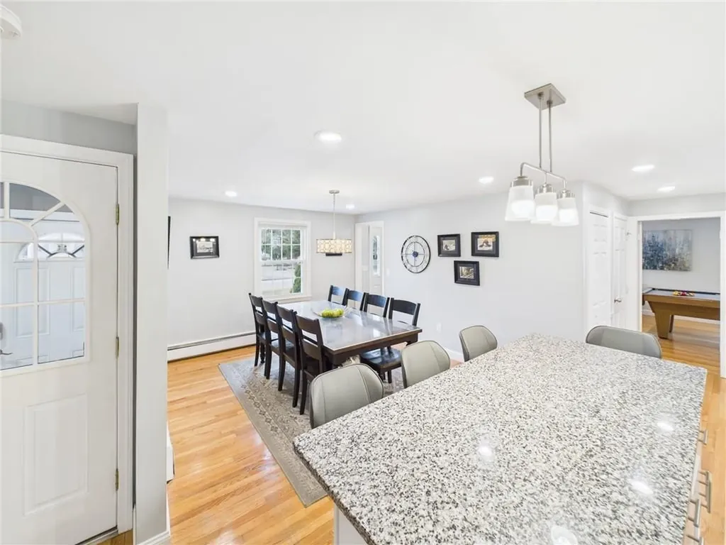 17 Meadowbrook Drive Barrington RI 02806