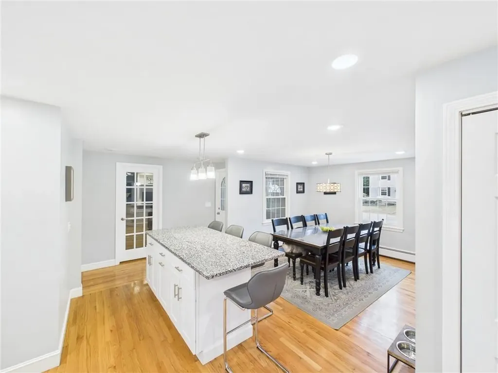 17 Meadowbrook Drive Barrington RI 02806