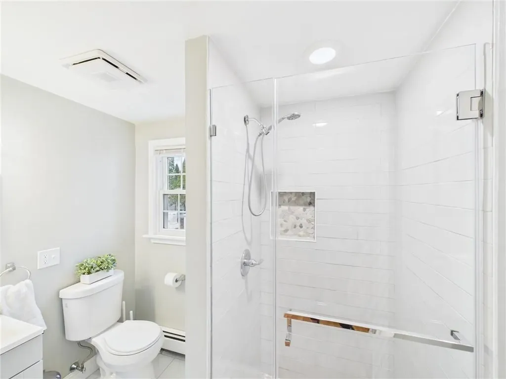 17 Meadowbrook Drive Barrington RI 02806