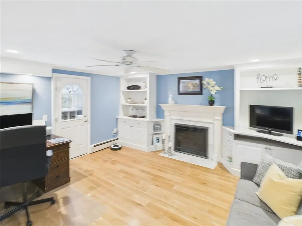 17 Meadowbrook Drive Barrington RI 02806
