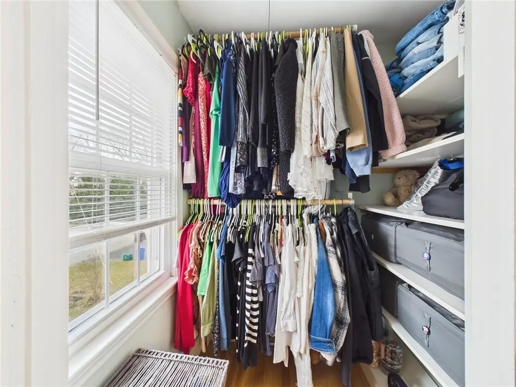 17 Meadowbrook Drive Barrington RI 02806