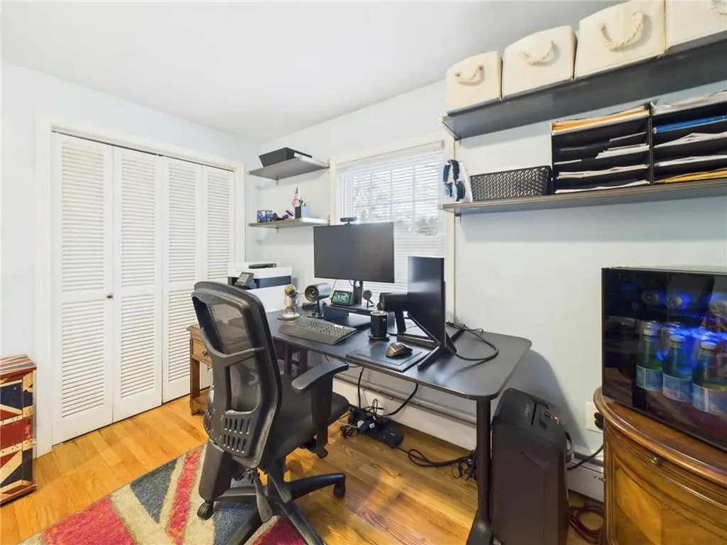 17 Meadowbrook Drive Barrington RI 02806